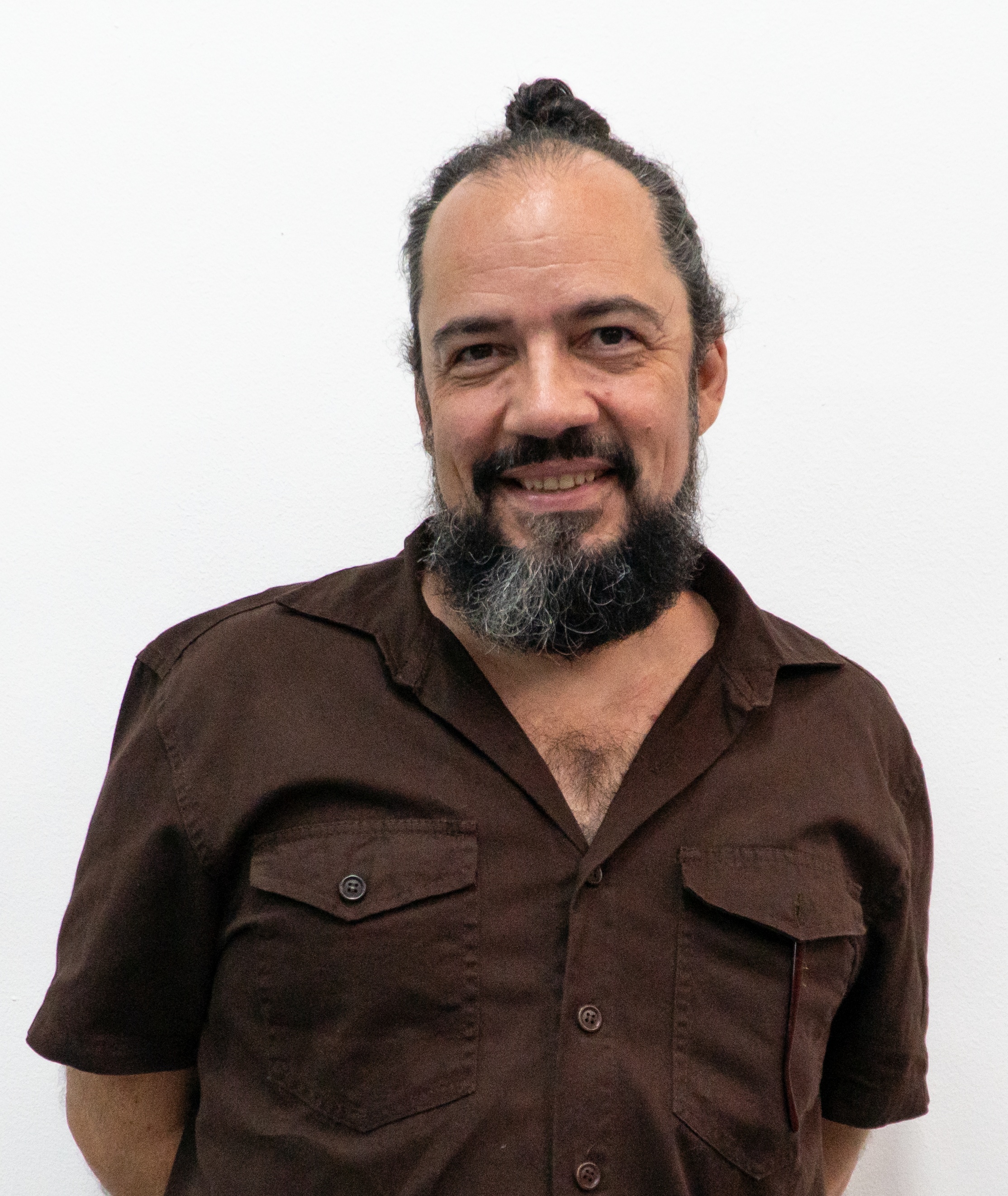 José